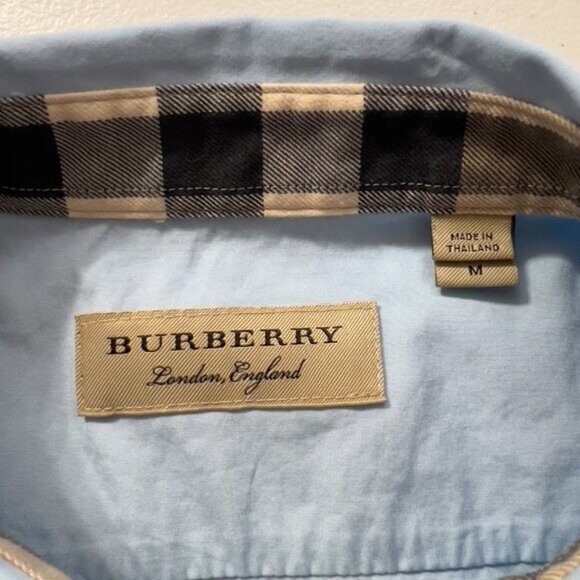 Burberry Men’s Luxury Light Blue Button-Up Shirt with Check Cuffs Size M - Picture 9 of 12